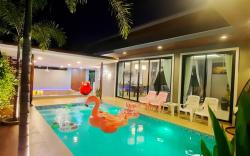 Colorful Pool Villa  cha-am