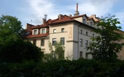 Hotel Ester