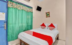 OYO 90523 Homestay Jenggolo