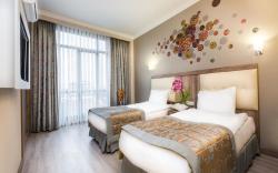 Fatih Hotel Corner