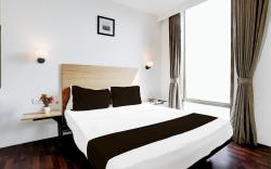 Super Townhouse PBG Mall Vashi