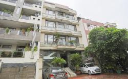 OYO Collection O 81772 Lloyd Residency