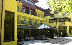 Okulski Grand Rozewie Pokoje i Apartamenty