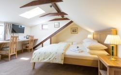Oakwood Bed and Breakfast Heathrow