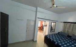 Independent Large Studio with Two Rooms Kitchen 