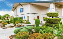 Rodeway Inn Near University-Gateway to Yosemite