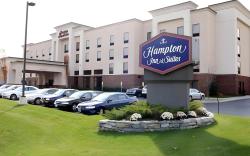 Hampton Inn & Suites Albany-Airport