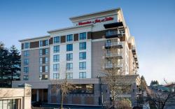 Hampton Inn and Suites Seattle Northgate