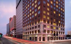 Hampton Inn & Suites Dallas / Downtown