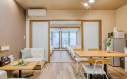 01 Group stay CLASSE New Hostel in Nanba 6p