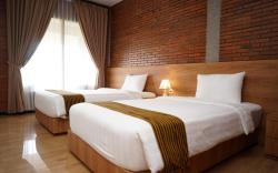 ONO JOGLO RESORT AND CONVENTION JEPARA