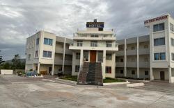 Srinivasa Hotel, near Srinivasa Mangapuram Temple, Tirupati