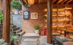 Floral Hotel Tengchong Shanjuqiuming