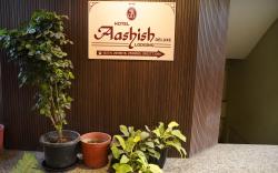 Hotel Aashish Deluxe Lodging, Kolhapur