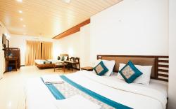 Hotel Maharaja Residency