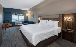 Holiday Inn Express & Suites Vaughan Southwest By IHG