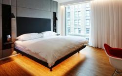 citizenM Los Angeles Downtown