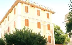 Hotel Iris Crillon