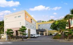 Pinehill Hotel
