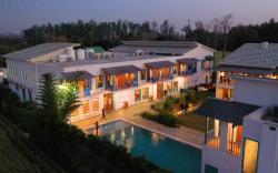 Arch The Baakhli Corbett 