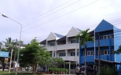 Albatross Guesthouse @ Thungwualaen Beach