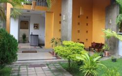 Sanras Hotel & Restaurant