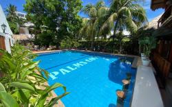 Palms Cove Resort
