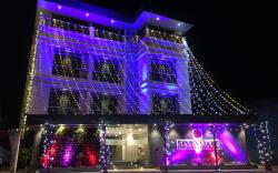 Hotel Seven Oaks