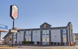 Super 8 By Wyndham Wichita Airport