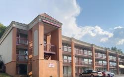 OYO Hotel Harriman near I-40