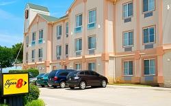 Super 8 by Wyndham Irving/DFW Apt/North