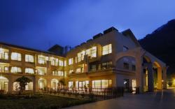 Tai-Yi Red Maple Resort