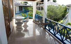 Negril Tree House