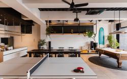 H Hotel