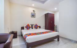 FabHotel Shreyas Inn - Kaikondrahalli Lake