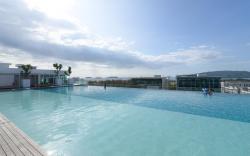 Sutera Avenue 5 pax Infinity pool Top Floor @LSS 
