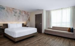 Wyndham Westfield