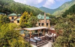 Divyam From BYLOO-  Private villa near Nainital