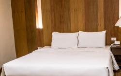 La Fiesta Hotel