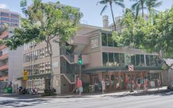 Kuhio Banyan Hotel