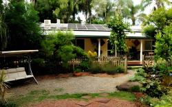 Kookaburra Lodge Motel