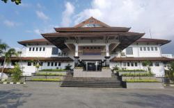 Bahari Inn