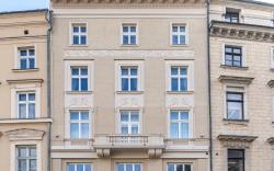 Venetian House Market Square Aparthotel