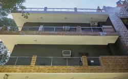 Hotel O Kashish Residency Near Model Town Metro Station