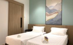 Paradise Suite 704 @Sutera Avenue, Twin Single Bed