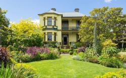 Corinda Contemporary