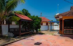 Beachland Guesthouse