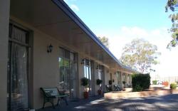 All Seasons Country Lodge