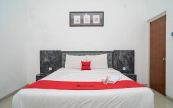 RedDoorz @ Sukomanunggal Surabaya