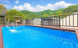 Gapyeong Ddobagi Pet & Spa Glamping